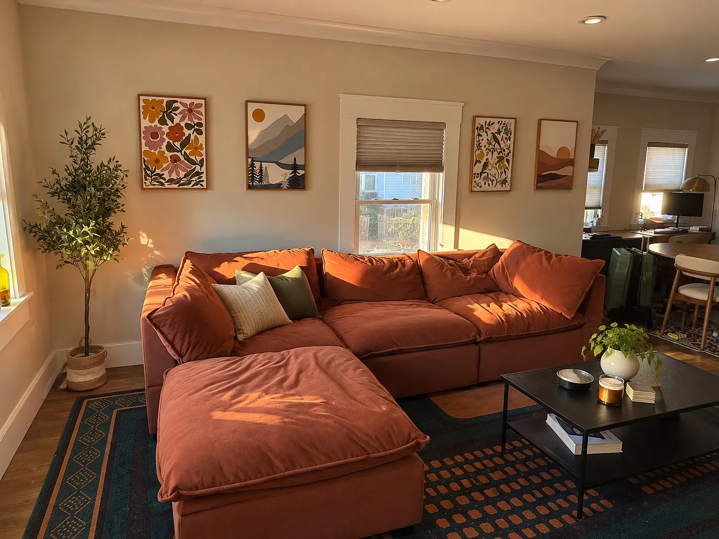 2 bed, 1418 sqft, $4,000 — Photo 1