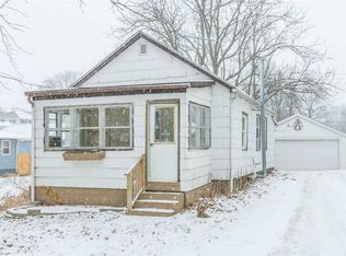 1246 21st Ave SW, Cedar Rapids, IA 52404