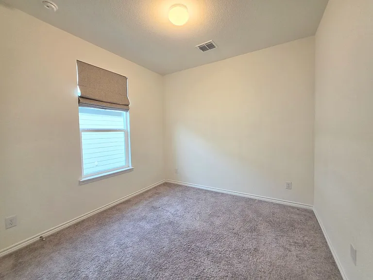 250 W Flowing River Dr — Photo 9