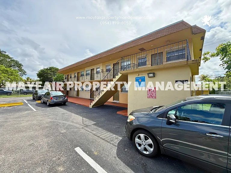 216 N 61st Ave #10 — Photo 12