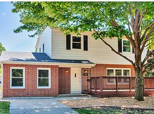 3301 E 38th St, Des Moines, IA 50317