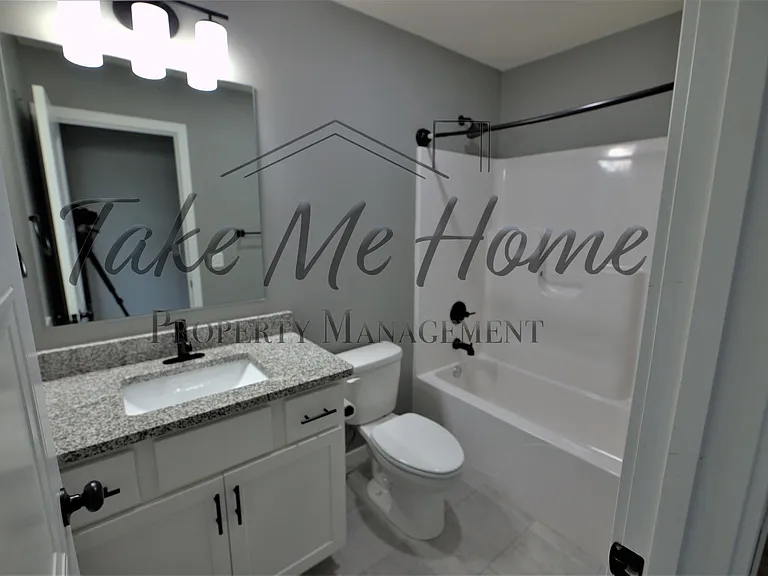 1204 W Yellowstone St — Photo 12