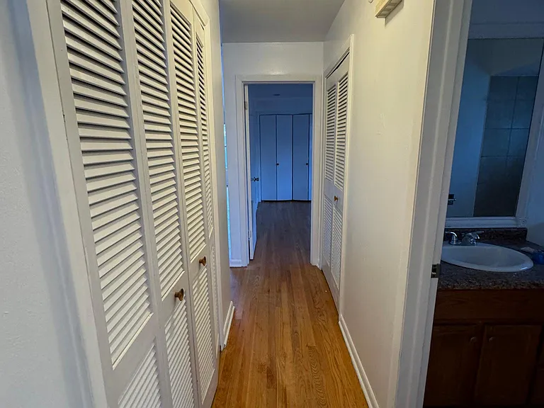 391 Madison Ave #2 — Photo 7