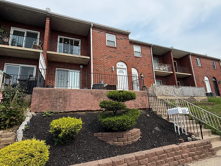 9168 Ellie Dr #B — Photo 22