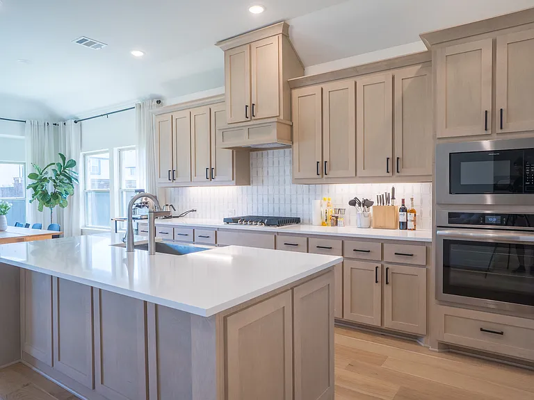 4370 Lavina Ln — Photo 11