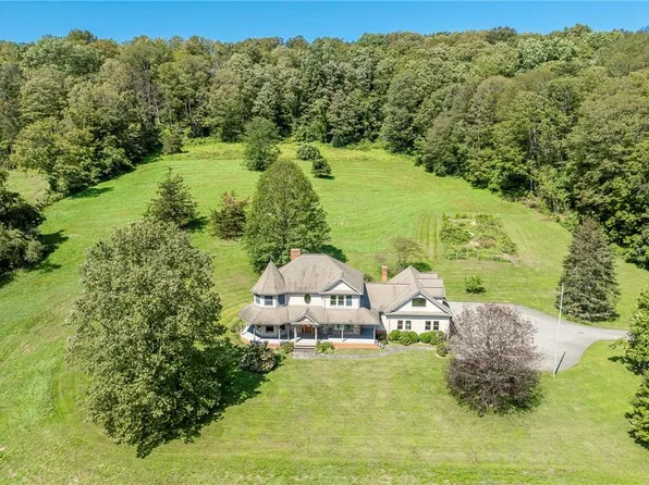 261 Skidmore Road, Pleasant Valley, NY 12569