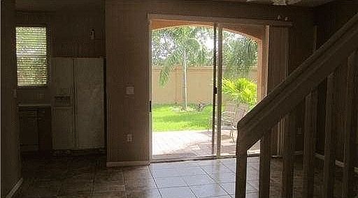 3rd image of 176 Riverwalk Cir