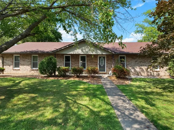 304 Weatherstone Dr, Belleville, IL 62221