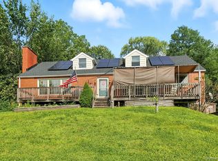 23 Robert Rd, Poughkeepsie, NY 12603