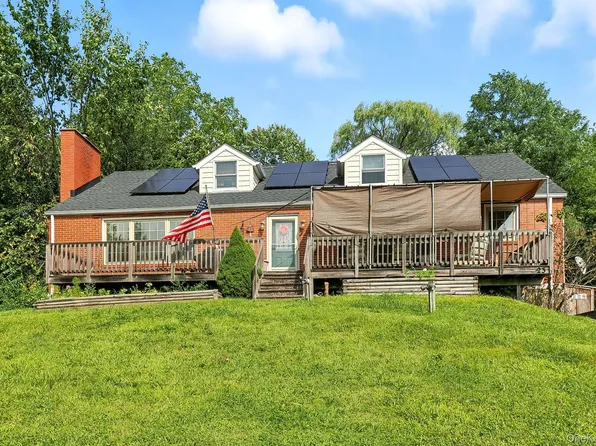 23 Robert Road, Poughkeepsie, NY 12603