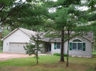 7411 Forest Dr, Minocqua, WI 54548