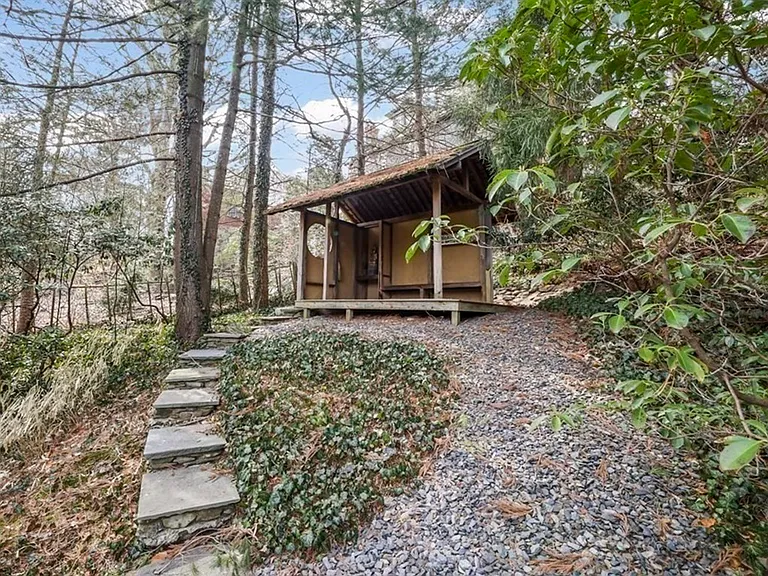 38 Cumberland Ave — Photo 33