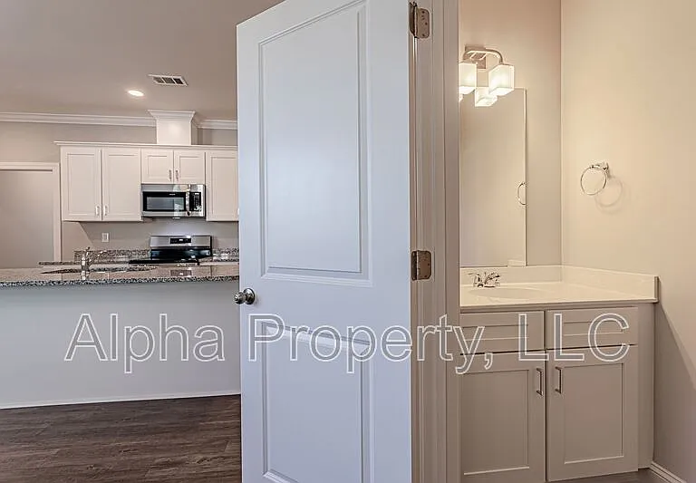121 Remount Way — Photo 6