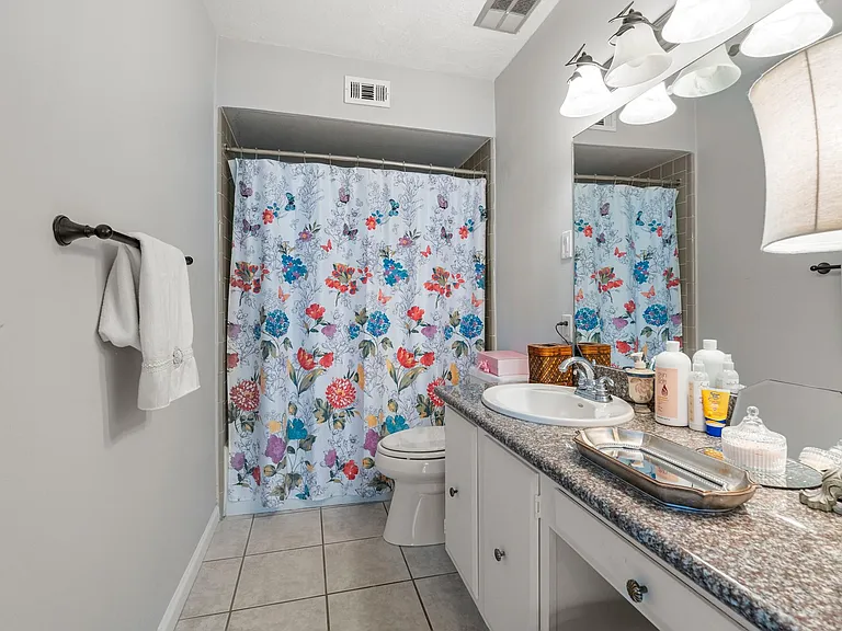 355 N Post Oak Ln #742 — Photo 13