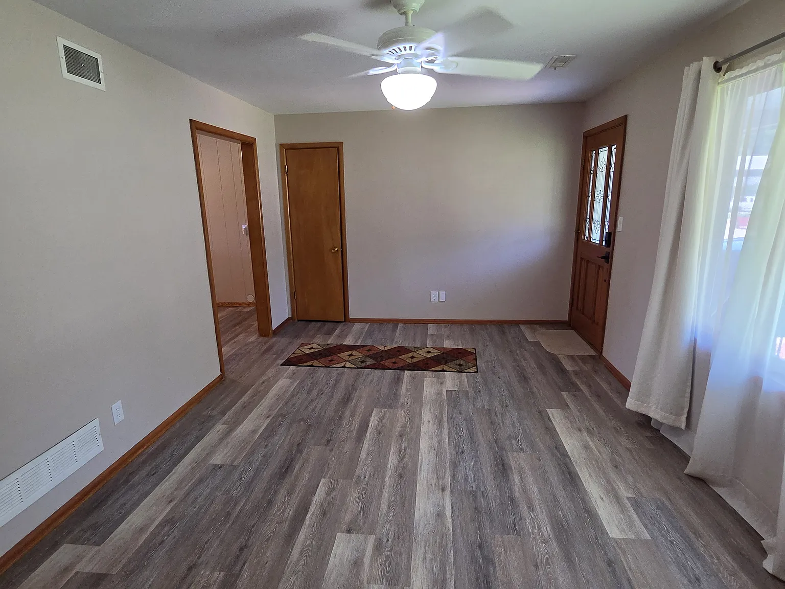 3 bed, 1760 sqft, $1,595 — Photo 4