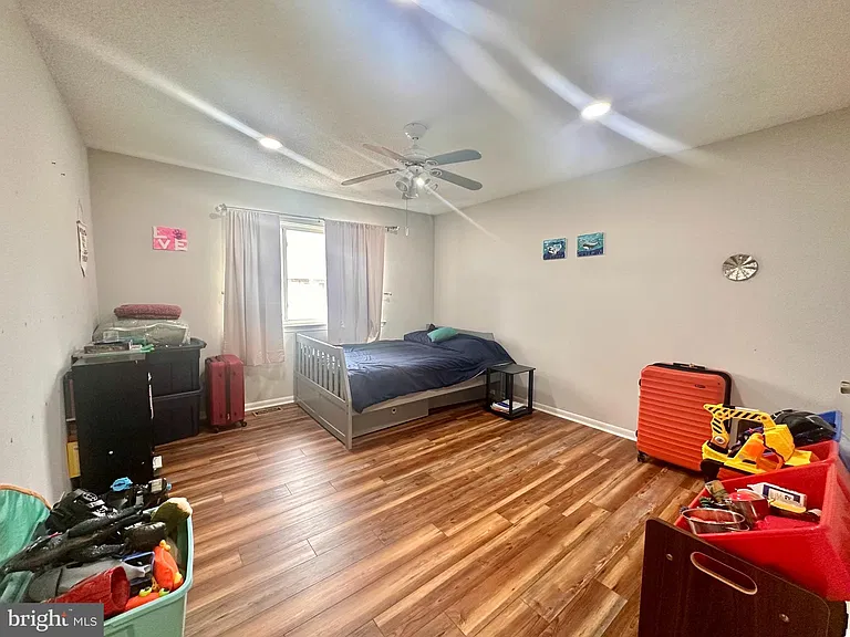 163 Thoreau Dr — Photo 25