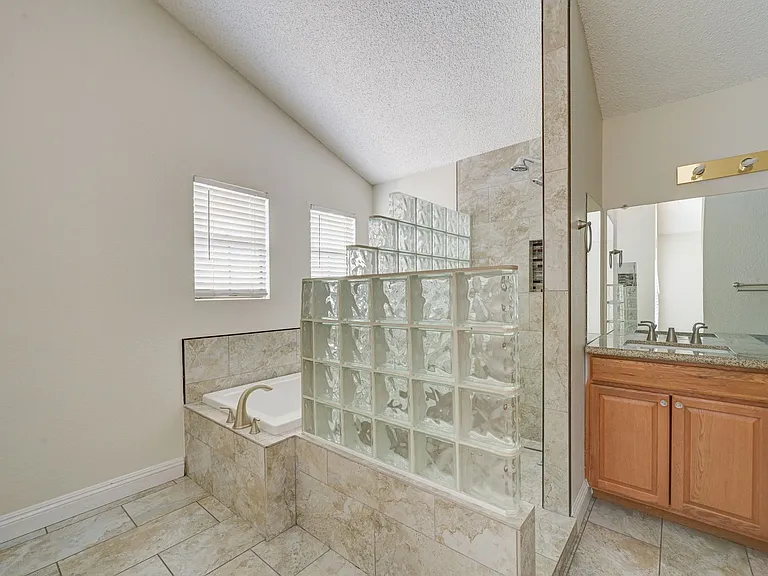 2616 Camphor Tree St — Photo 44