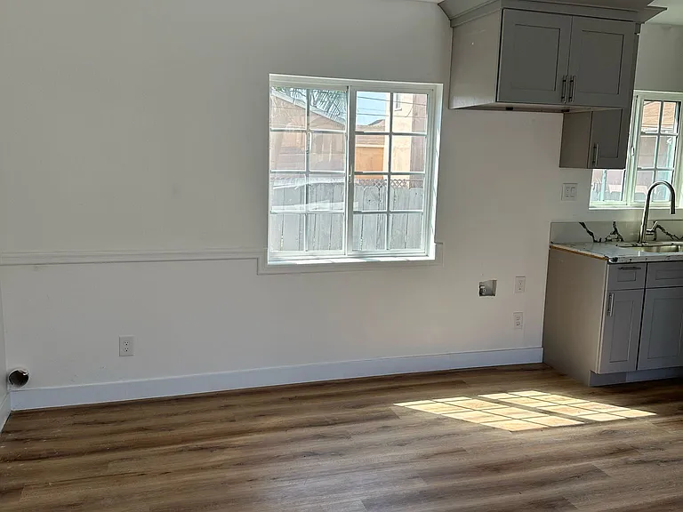 8178 Chestnut Ave #B — Photo 7