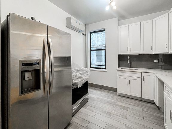 2nd image of 607 Flatbush Ave #2M