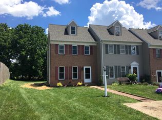 15 Pheasant Ln, Lititz, PA 17543