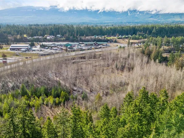 2745 Shaver Rd, Nanaimo, BC V9K 1Y3
