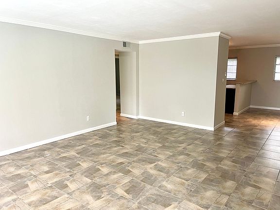 3rd image of 1235 Woodland Ave NE APT 2