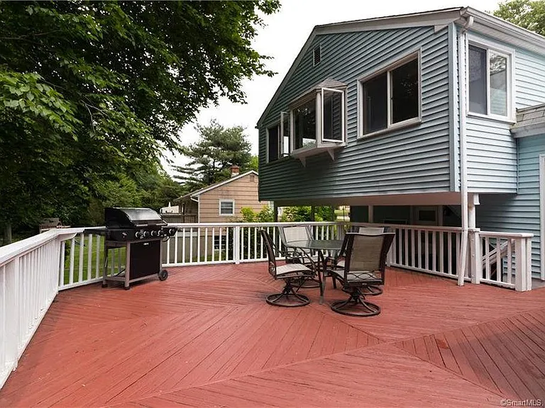 296 Toll House Ln — Photo 16