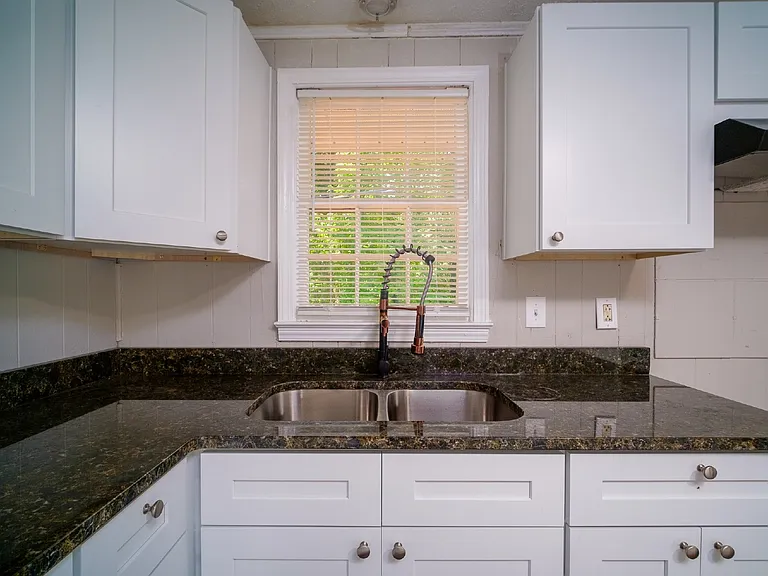 2017 Redwood Cir — Photo 39