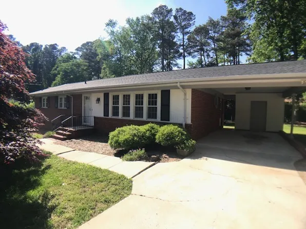 6909 Justice Dr, Raleigh, NC 27615
