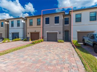 4828 Chantilly Rd, Lake Worth, FL 33467