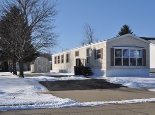 723 Maple View Dr, Waupun, WI 53963