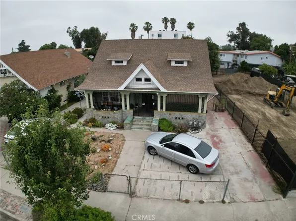 1229 W 37th Dr, Los Angeles, CA 90007