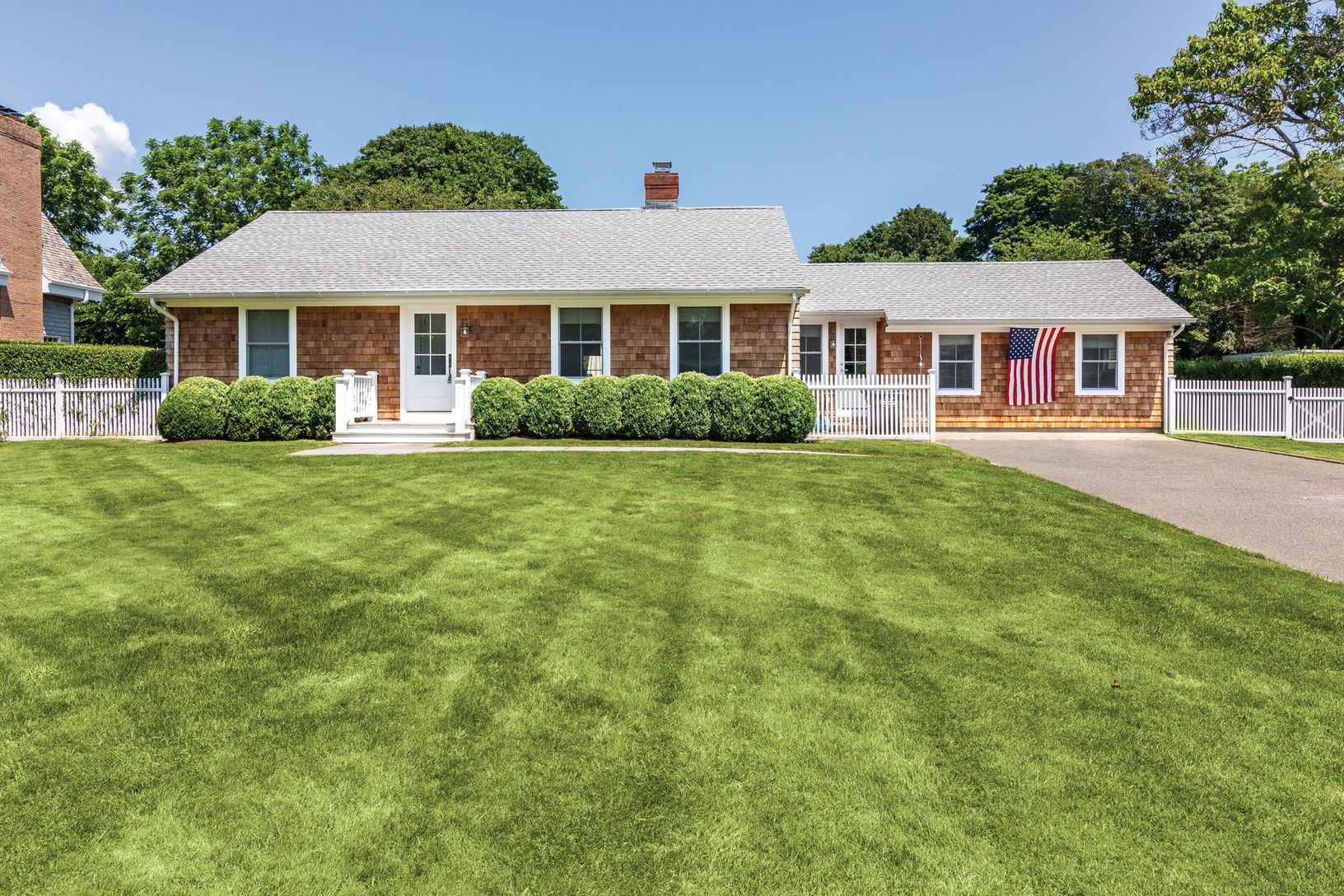  Classic curb appeal