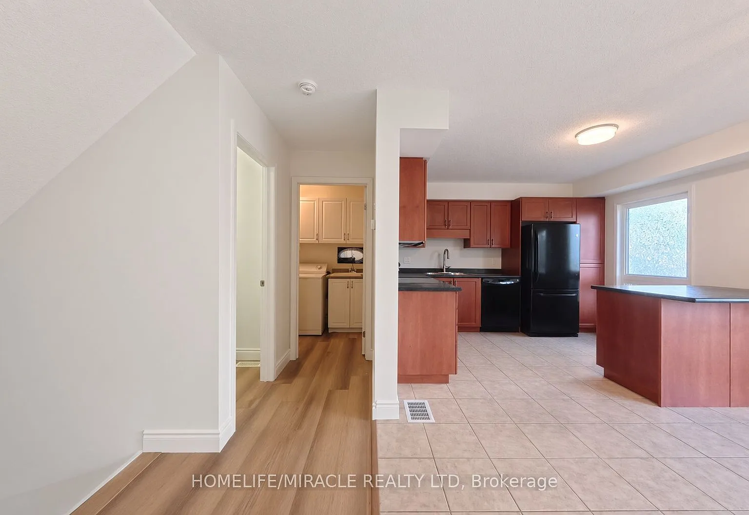 3 bed, $2,850 — Photo 4
