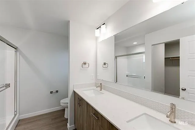 2204 S Border Way — Photo 6