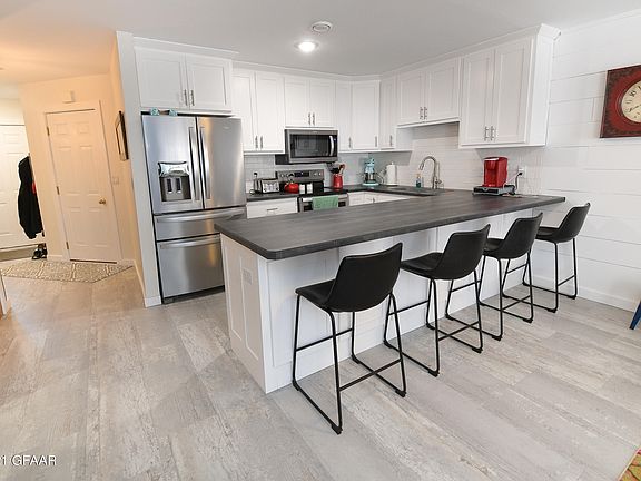 3rd image of 2083 Westminster Ct