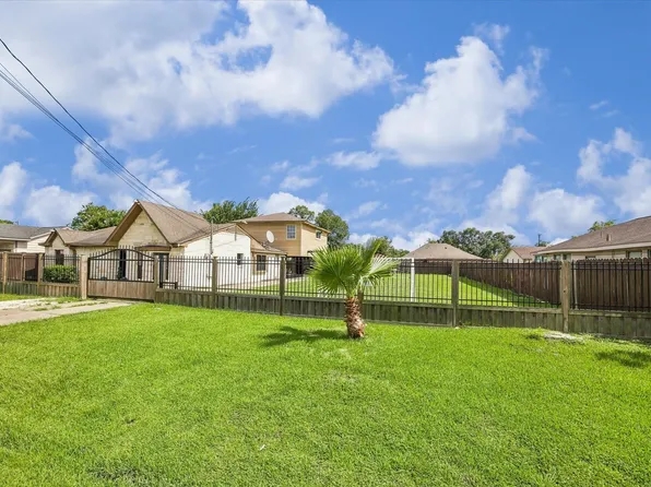 511 Avenue I, South Houston, TX 77587