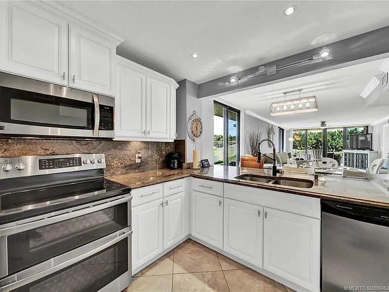 10680 S Ocean Dr #G1 — Photo 9