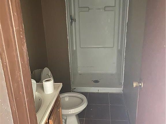 5th image of 7716 Karen Ct