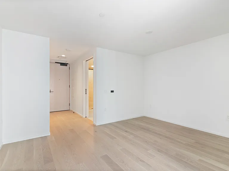 333 Ward Ave #2708 — Photo 6