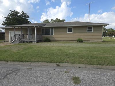 208 E Ash St, Minneola, KS, 67865
