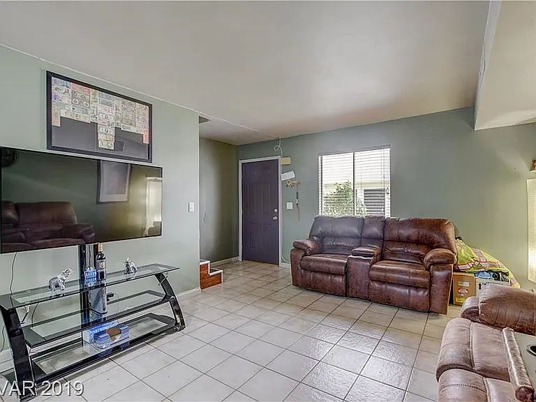 1st image of 6027 Vegas Dr