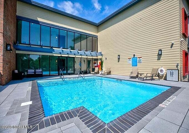 2nd image of 116 West Avenue #408