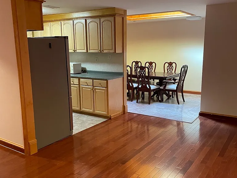 335 N 10th St #2-C — Photo 2