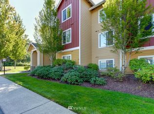 710 240th #J101, Sammamish, WA