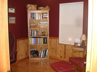 118 Valley Bend Dr, Scott Depot, WV 25560