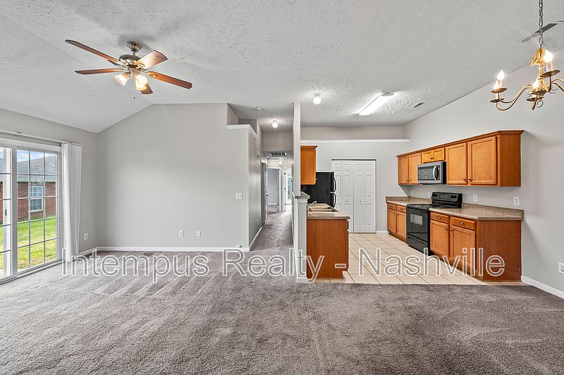 1st image of 553 Rose Cottage Cir