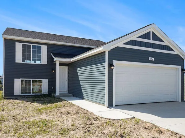 2764 Blooming Bud Ln, Grand Rapids, MI 49508