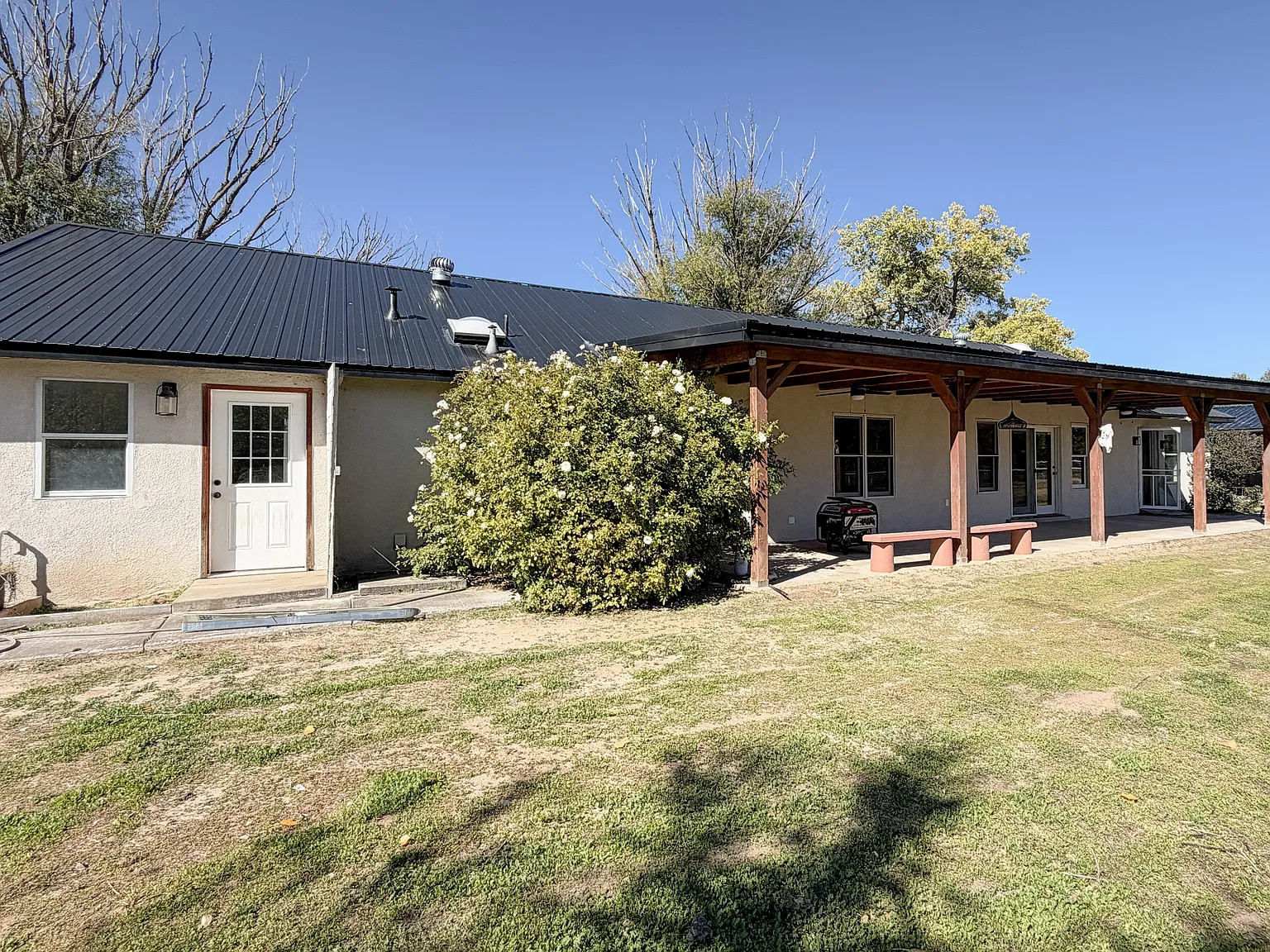 5 Tildios Road - 1 — Photo 2