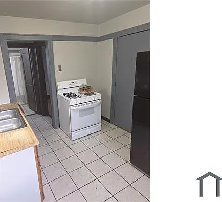1935 W Vienna Ave — Photo 14